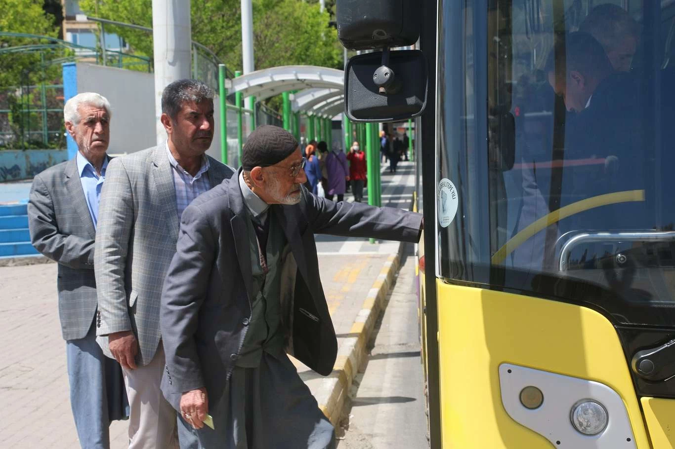 “Yaşlılarımızın Kentle Bağını Koparmaya Kimsenin Hakkı Yok”