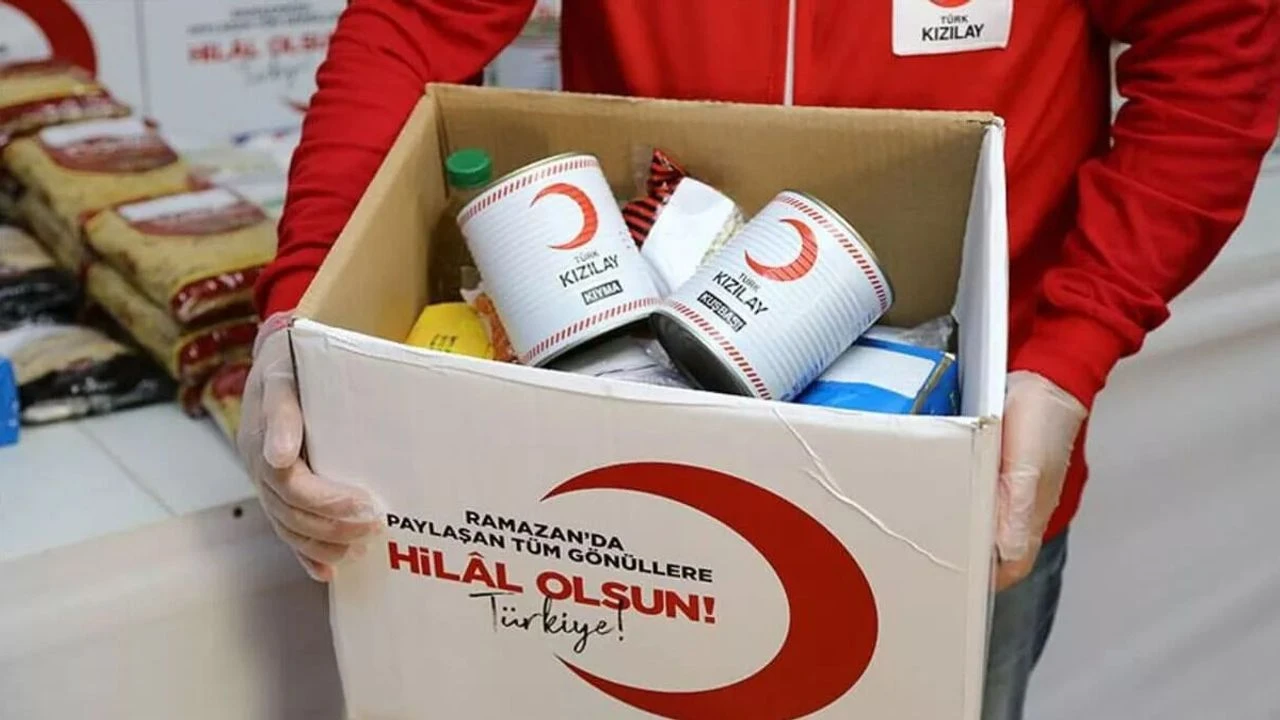 “Alanya Kızılay Şubesi AK Parti’nin Arka Bahçesi mi!”