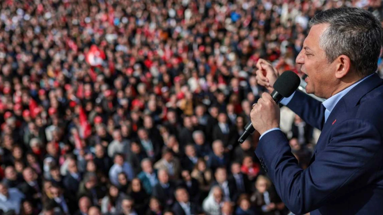 CHP Çanakkale Mitingi: Hak Arayışı mı, Yoksa Hasar Kontrolü mü?