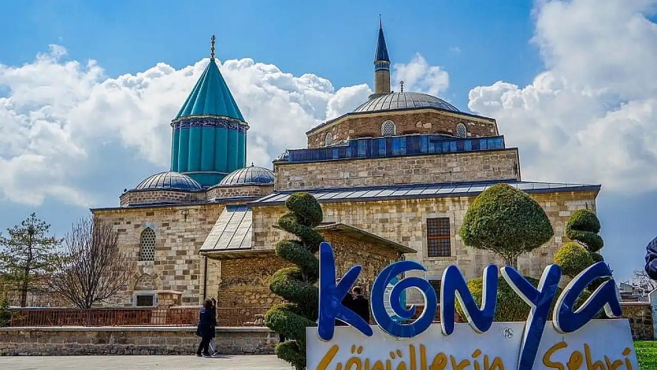Bursa’da Konyalılar Geleneksel İftar Sofrasında Buluştu