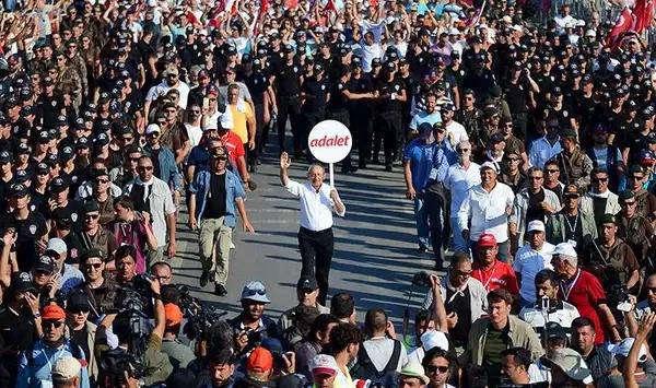 GAZETECİLİK VEYA YAZARLIK, HAK- HUKUK, EDEP-ADAP BİLME; BİLGİYE-BELGEYE, GERÇEĞE DAYALI OLARAK ARAŞTIRIP YAZMAYI MECBUR KILAN MESLEKTİR.