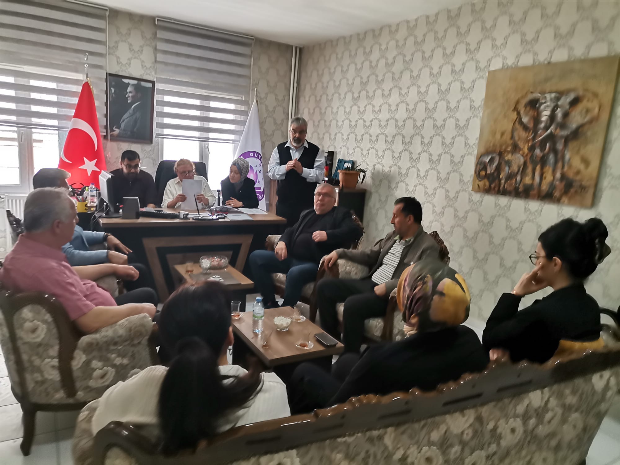 BİRLİKTE GÜVENDEYİZ DERNEĞİ İLK GENEL KURULUNU YAPTI, YENİ YÖNETİM BELİRLENDİ