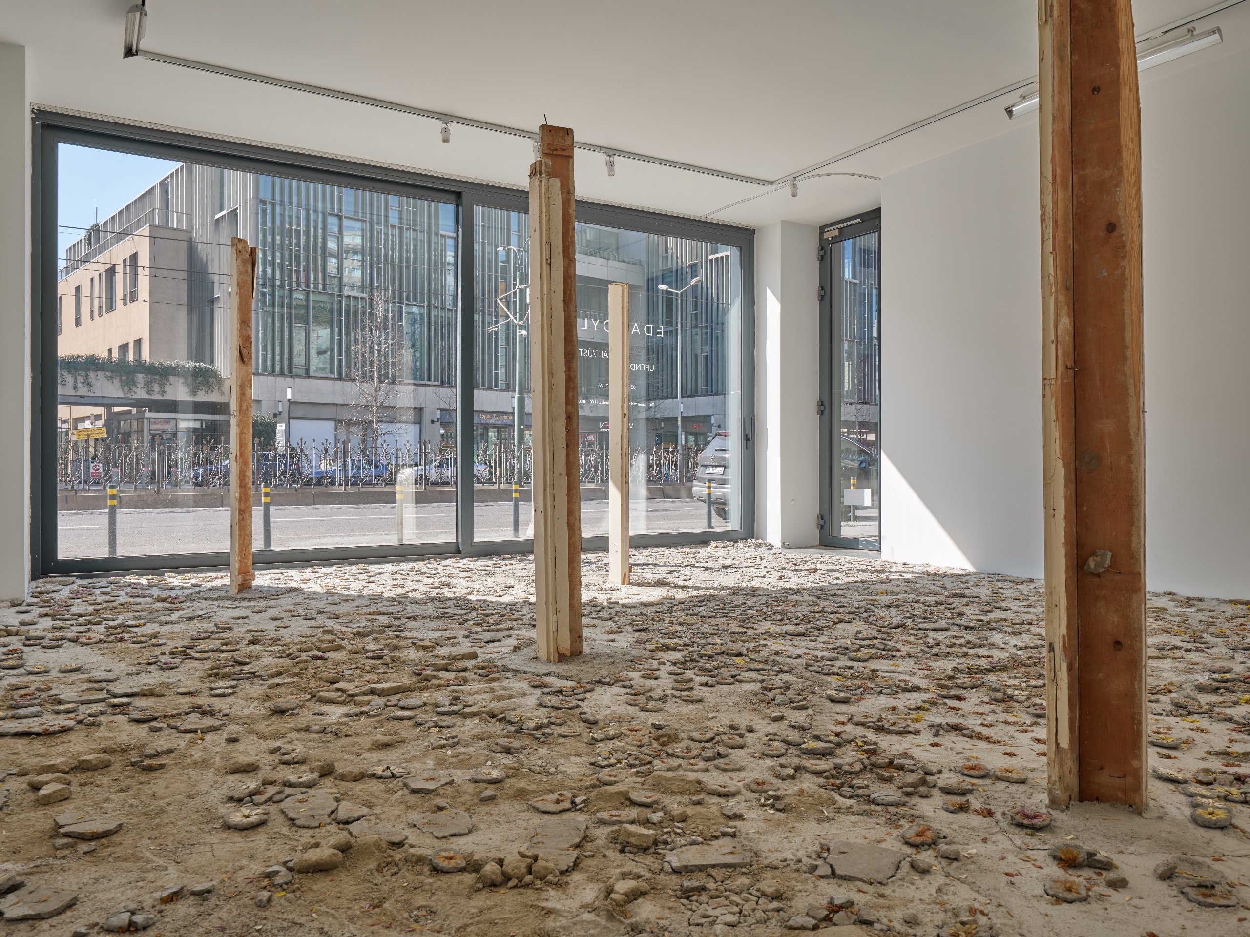 Eda Soylu “Alt/Üst” Sergi Turu 18 Nisan Cumartesi 14:00 @Merdiven Art Space