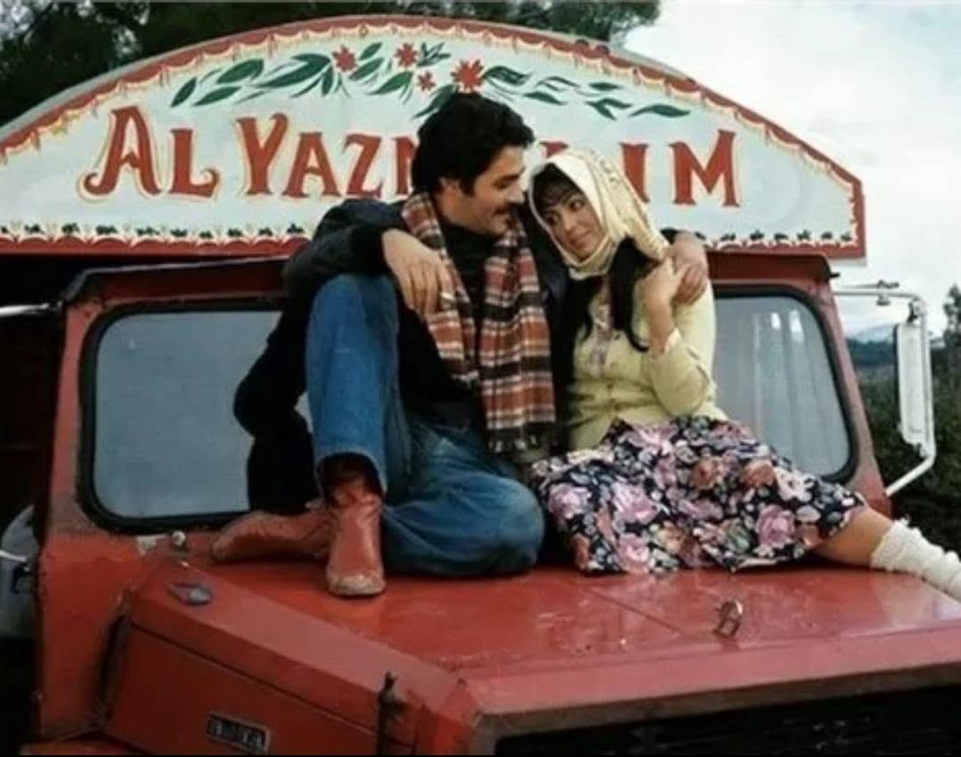 YAZAMADIM BİR TÜRLÜ ÇÜNKÜ BU ÖLÜMÜ NEDENSE KABUL EDEMEDİM.