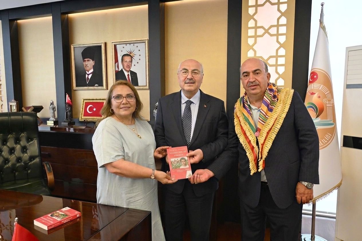 DENİZLİ’DE EĞİTİME ANLAMLI DESTEK: 35. “BIRAKIN KIZLAR OKUSUN” KÜTÜPHANESİ AÇILIYOR