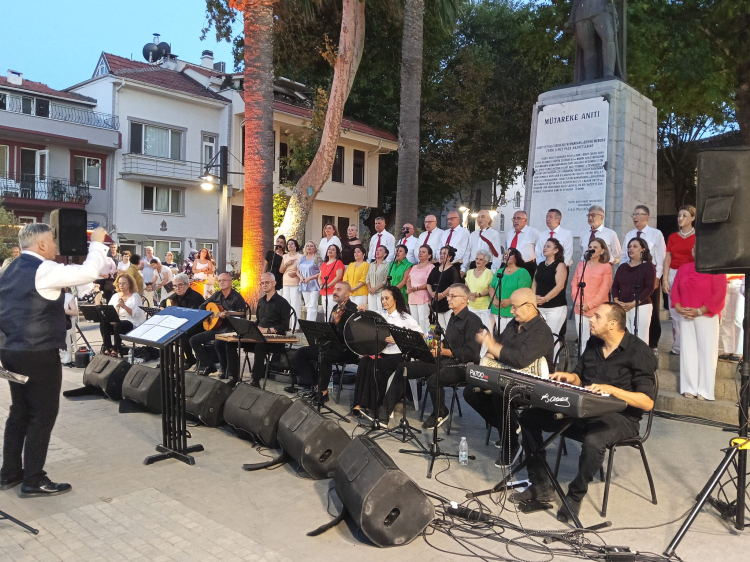 Mudanya TSM Korosu’ndan muhteşem yaz konseri