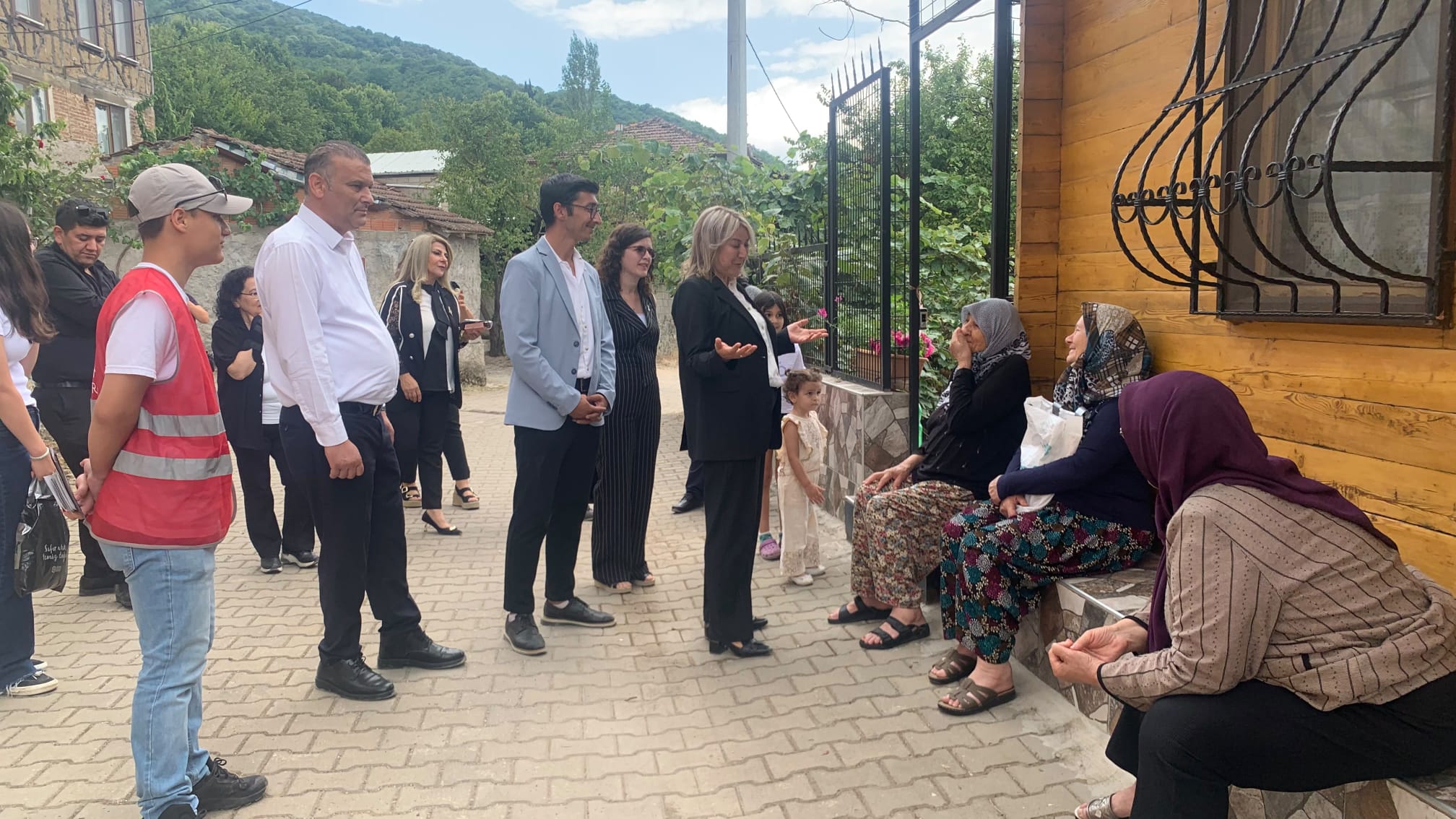 Zafer Partisi Genel Başkan Yardımcısı Suzan Küçüksaraç’tan Orhangazi’ye Kapsamlı Ziyaret