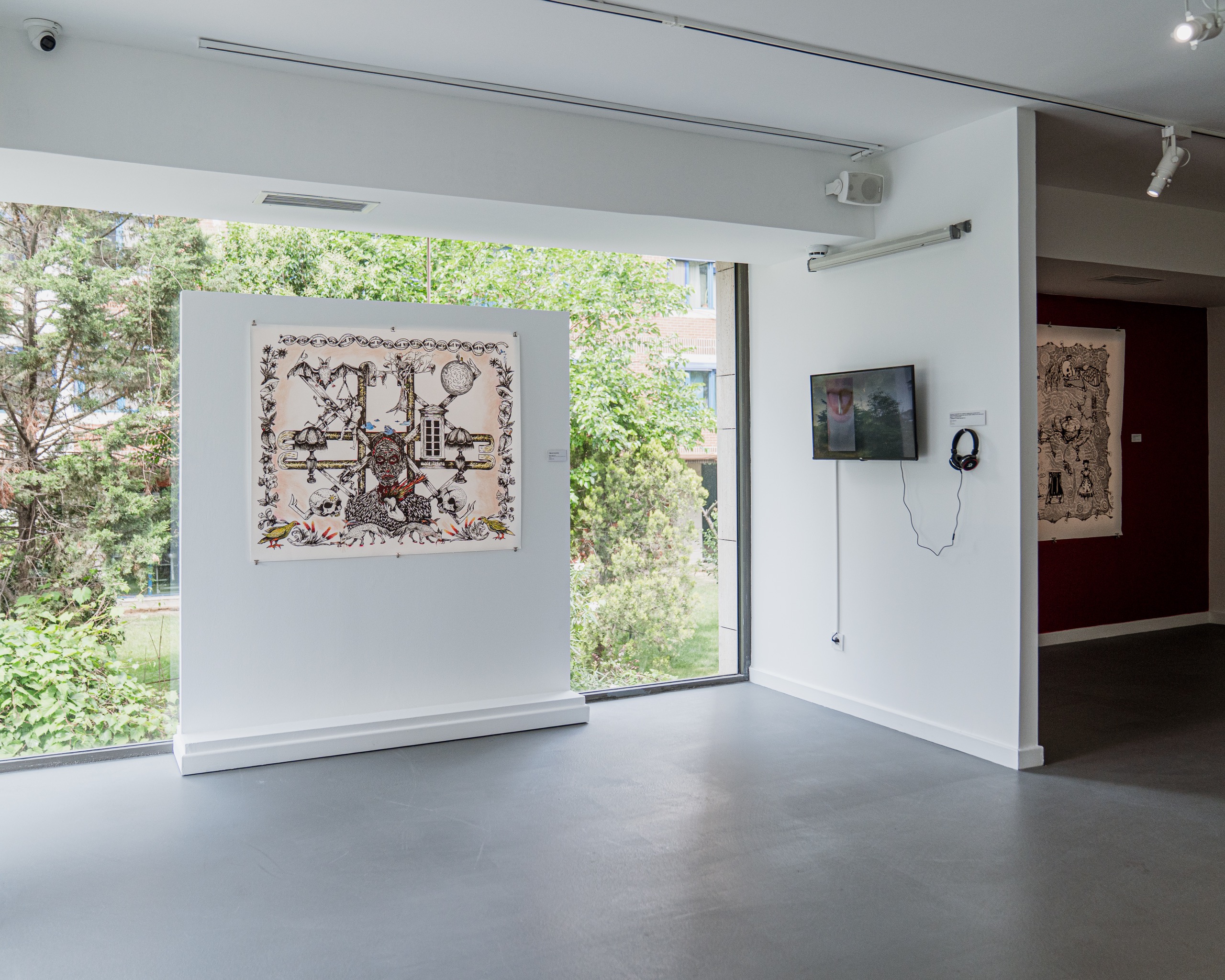 Betül Sertkaya’nın “The Habits” Adlı Sergisi 30 Ağustos’a dek Decollage Art Space’te Ziyaret Edilebiliyor