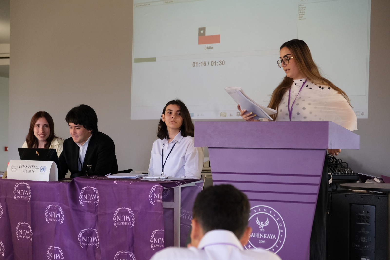 Şahinkaya Okulları Model Birleşmiş Milletler Konferansı’na ev sahipliği yaptı