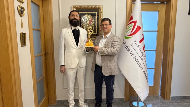 Akif Manaf “Lübnan-Türkiye Dostluk ve Barış Ödülü” ile Onurlandırıldı