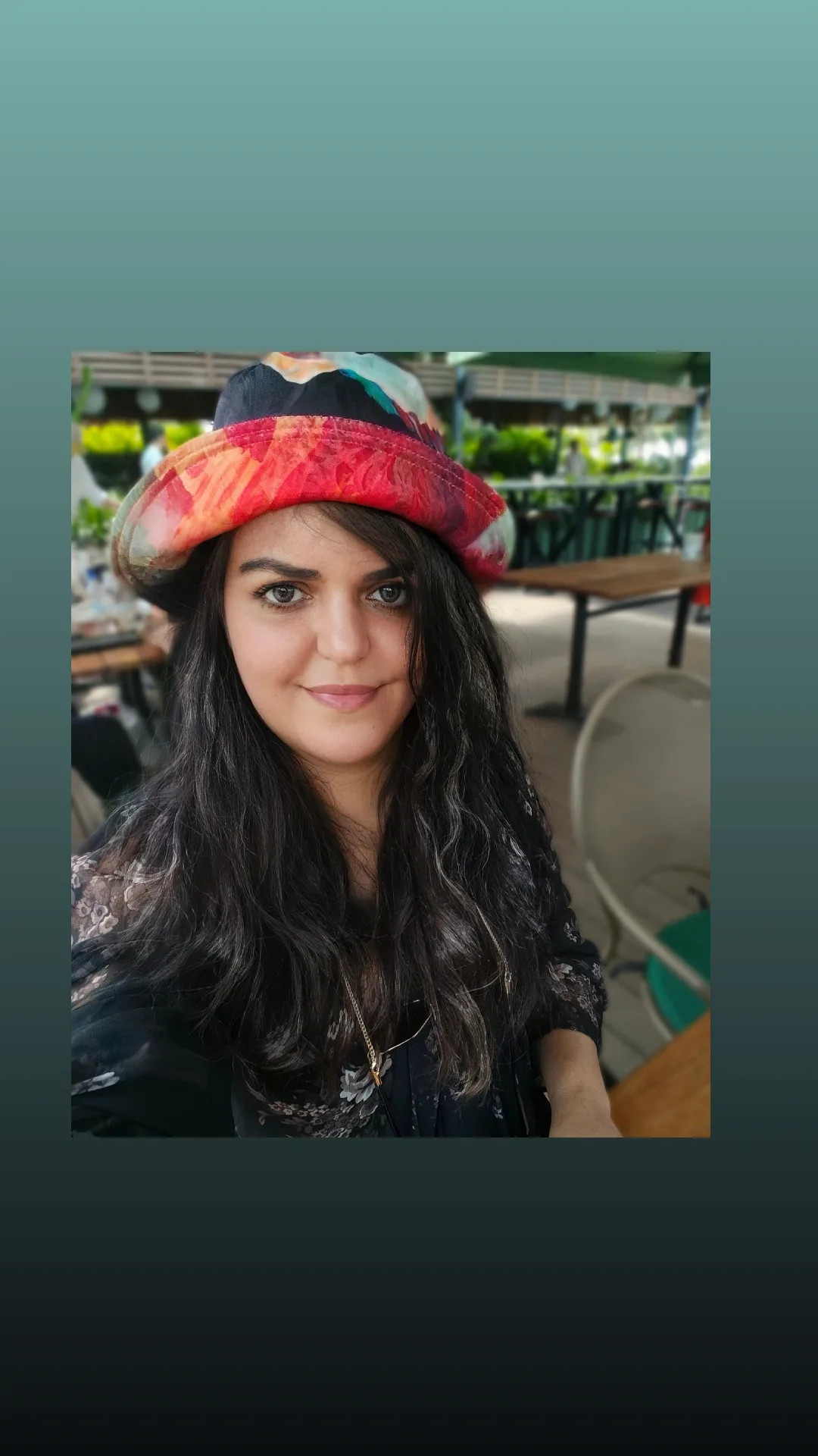 Antalya’da Sanatın Güçlü İsmi: Ressam Şeyda Nur Yeşilyurt’un Fırçasında Hayat Bulan Anlam