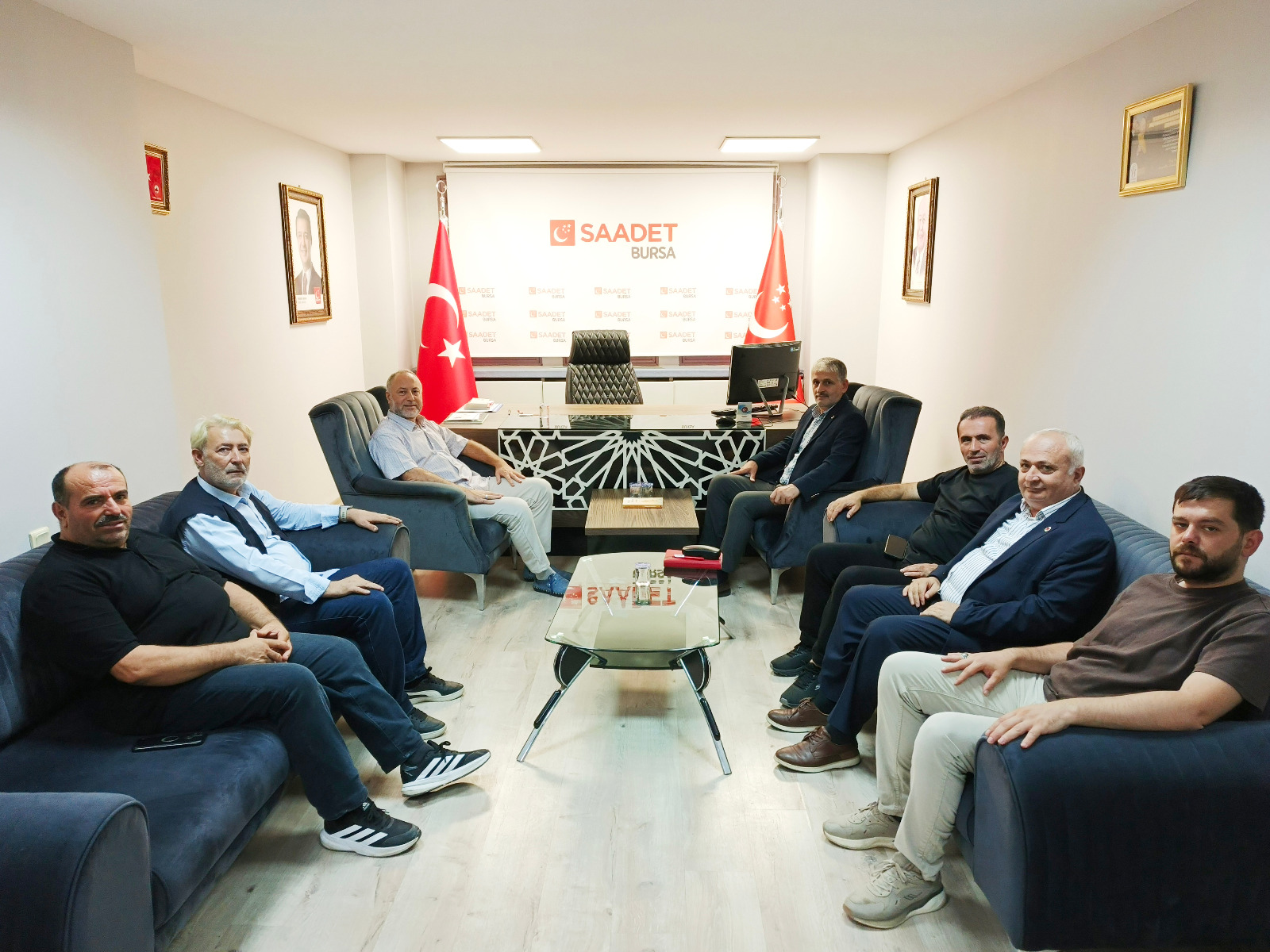 ERDEMLİLER GENÇLİK DERNEĞİ’NDEN İL BAŞKANI HAMZA GÜRSEL’E ZİYARET
