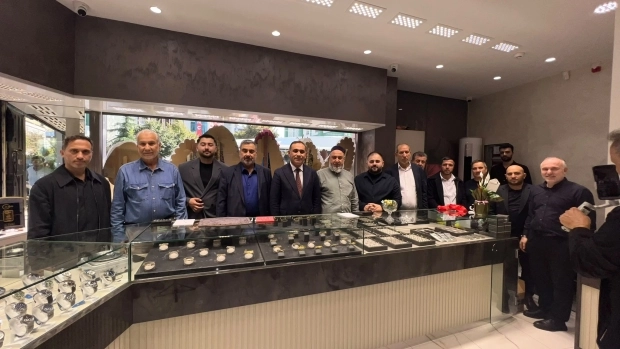Sultangazi’de Selviler Kuyumculuk Hizmete Açıldı