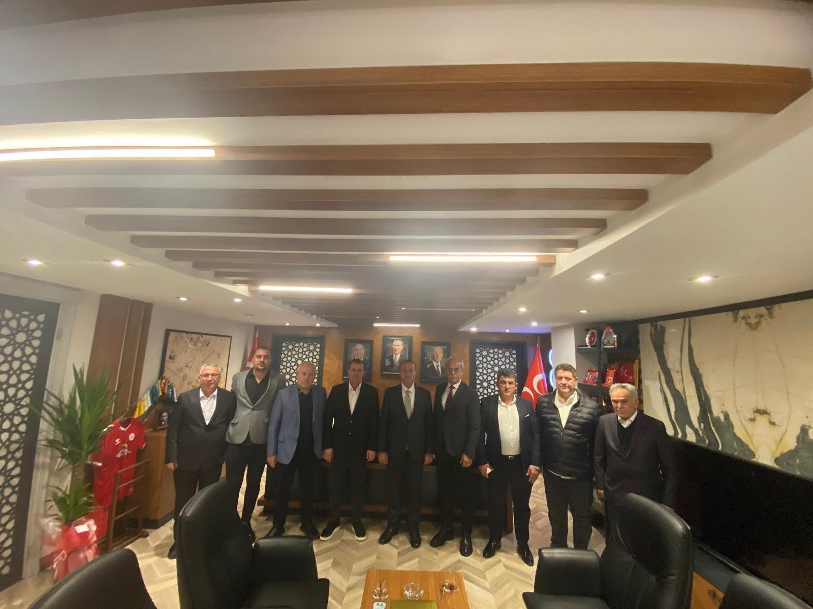 Servis ve halk otobüsçülerinden MHP Bursa İl Başkanı Özcanbaz’a ziyaret